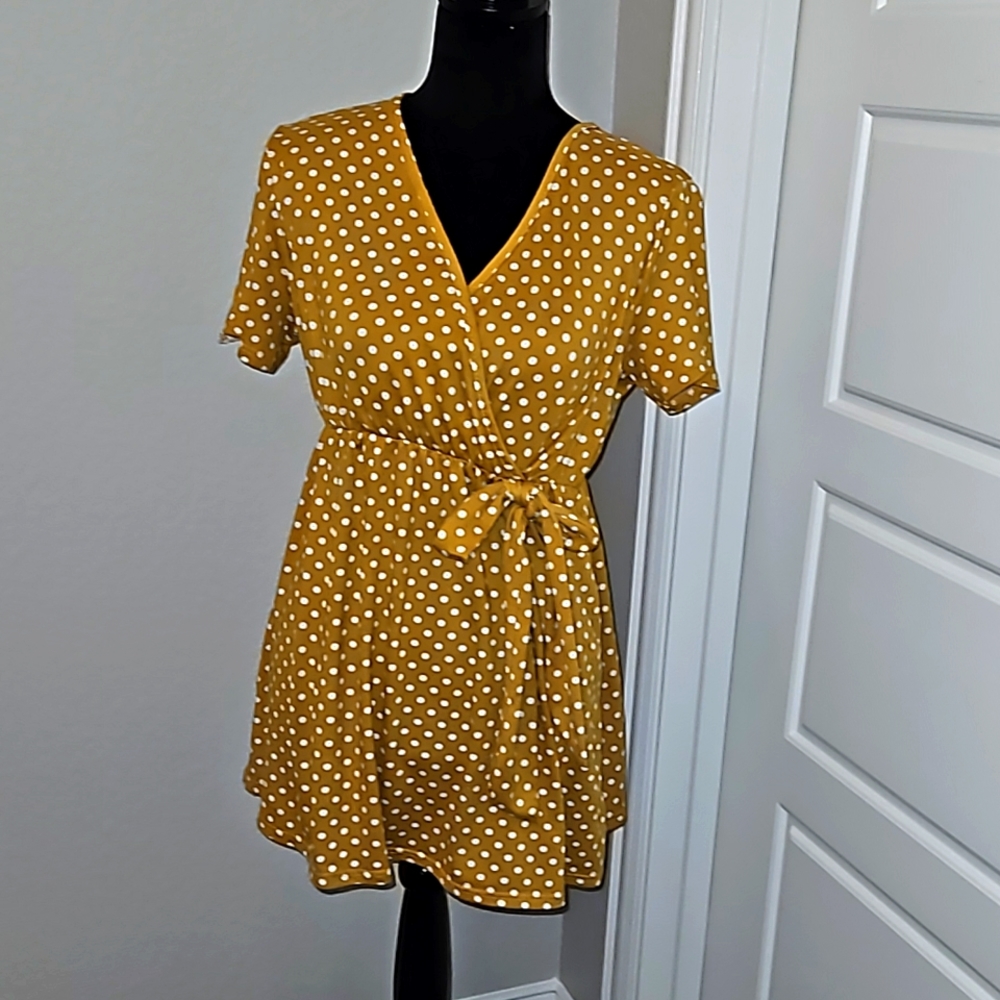 Top maternity